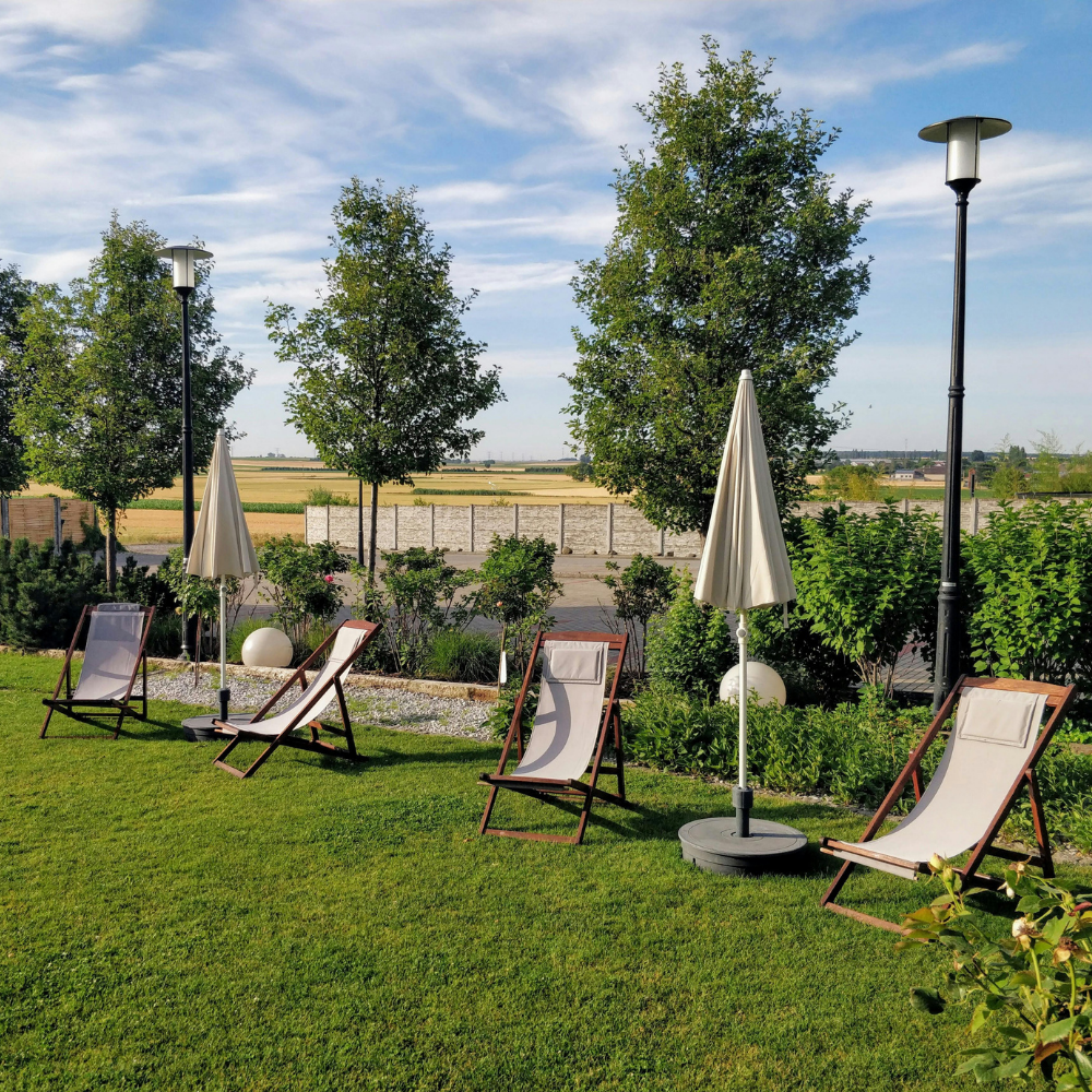 Outdoor Décor