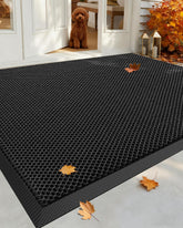 Color&Geometry high-stretch entrance mat at the front door traps dirt efficiently.