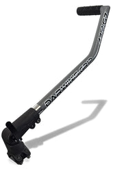 Darwin’s Grip G7 inclined extension handle improves balance and control during trimming