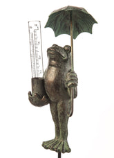 Evergreen Garden metal frog with umbrella rain gauge tracks rainfall at a glance.