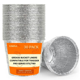Findful BAC407 30-pack grease bucket liners in use for clean, mess-free grilling.