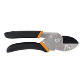 Fiskars Power-Lever Anvil Pruner showing 5/8-inch cut capacity for dry stems.