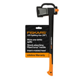 Fiskars X25 blade geometry boosts log penetration for easier splitting.