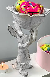 GARDY antique white cast iron rabbit bird feeder with a 6-inch bowl for outdoor charm