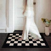 GRANNY SAYS Indoor Doormat absorbs dirt and moisture, keeping floors cleaner.
