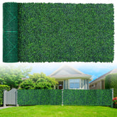 Grooy boxwood roll panel close-up leaves showing dense privacy for fences.