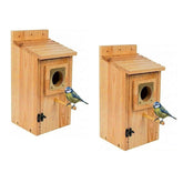 KraAra bird house with copper guard protects nestlings in the garden.
