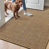 LUMI door mat in brown sisal, entrance-ready and breathable for dry floors.