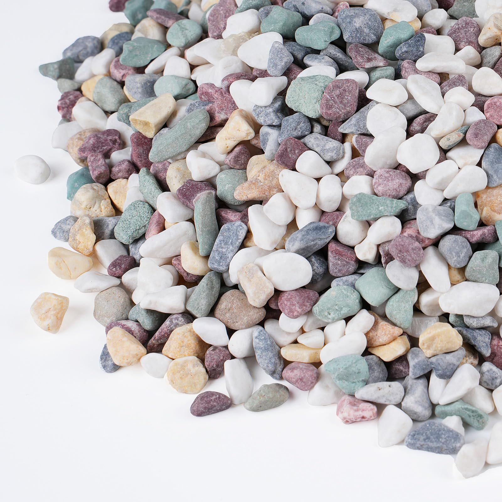 Pulovin pea gravel for aquarium adds natural texture and clean substrate.