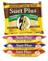 ST. ALBANS BAY SUET PLUS variety pack on feeder attracts multiple backyard birds