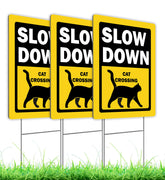ULVEOL slow-down cat crossing sign, double-sided for higher driver visibility and pet safety
