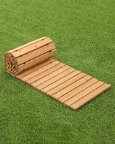 VEVOR wooden garden pathway roll-out cedar demonstrates easy setup and clean footwear protection.