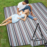 WICKERLAND picnic blanket waterproof-sandproof surface on grass