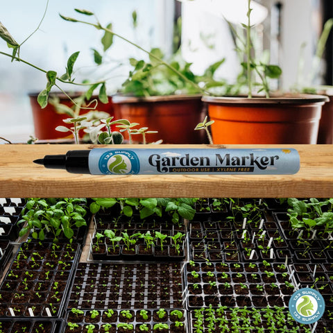 133 SUPPLY seed starter tray labels used to identify varieties clearly.
