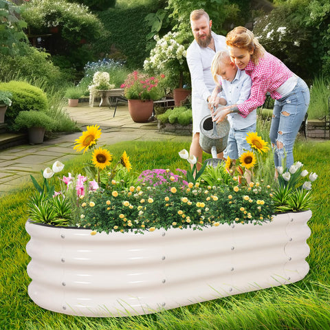 1MORE raised bed withstands weather and stays neat in any season