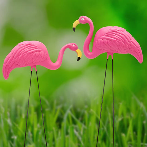 4E's Novelty durable lawn statues withstand wind and rain.