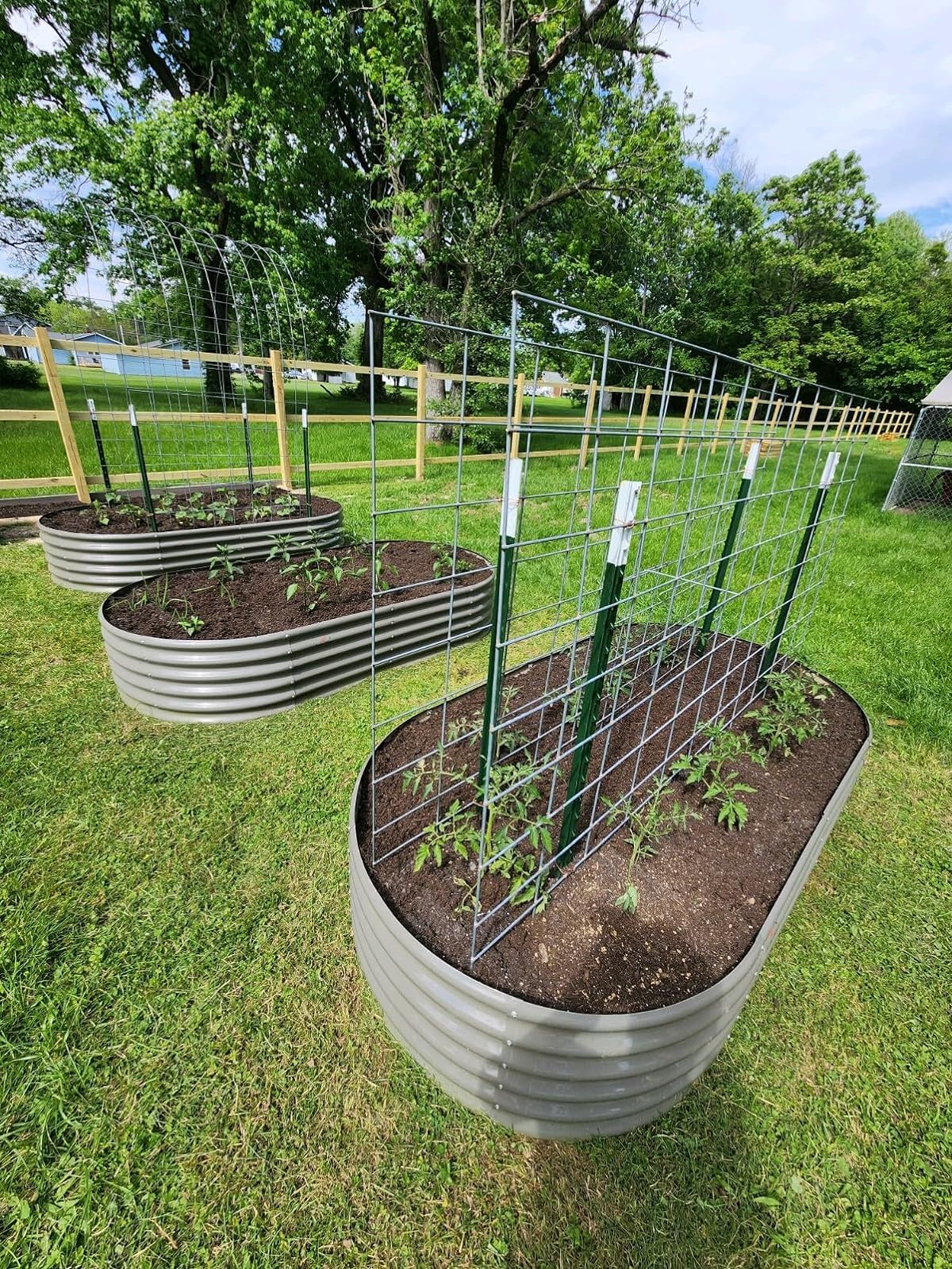 A ANLEOLIFE anti rust metal planter box ready for quick, tool-free assembly