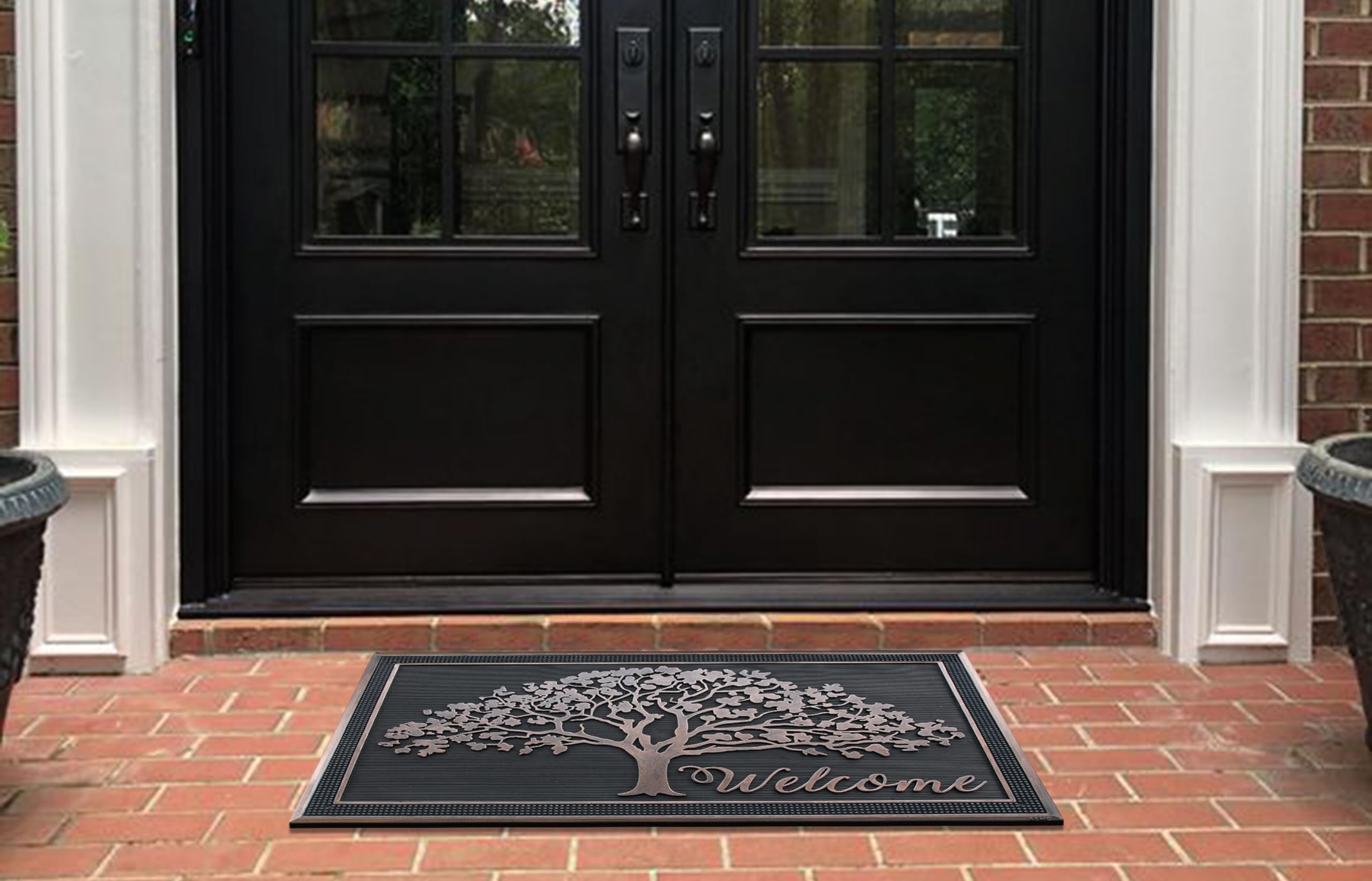 A1 Home Collections decorative rubber welcome mat enhances curb appeal at the doorway.