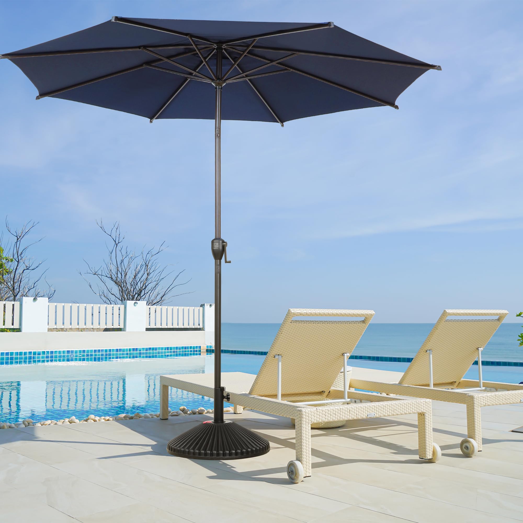 Abba Patio Lyon 9FT umbrella crank operation enables easy height control.