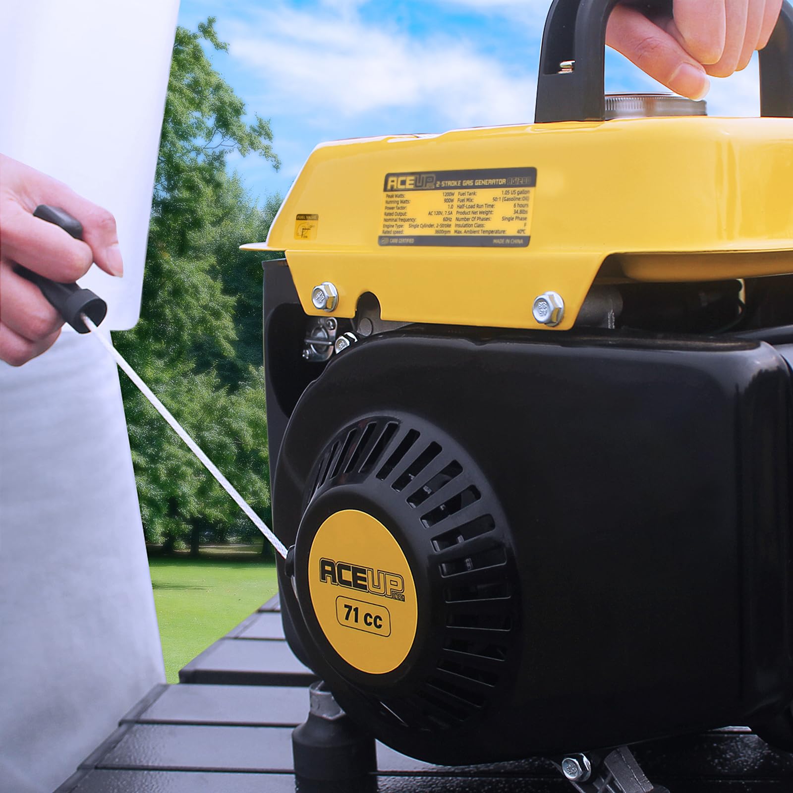 Aceup Energy 1.1-gallon fuel tank supports hours of power between refuels.