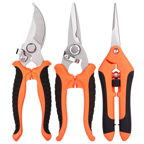 ACHRWFQ garden shears with ergonomic handles for comfortable pruning sessions.