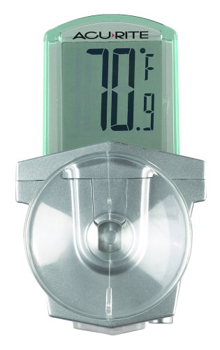 AcuRite 00799 thermometer display shows outdoor temperature in large numerals for quick checks