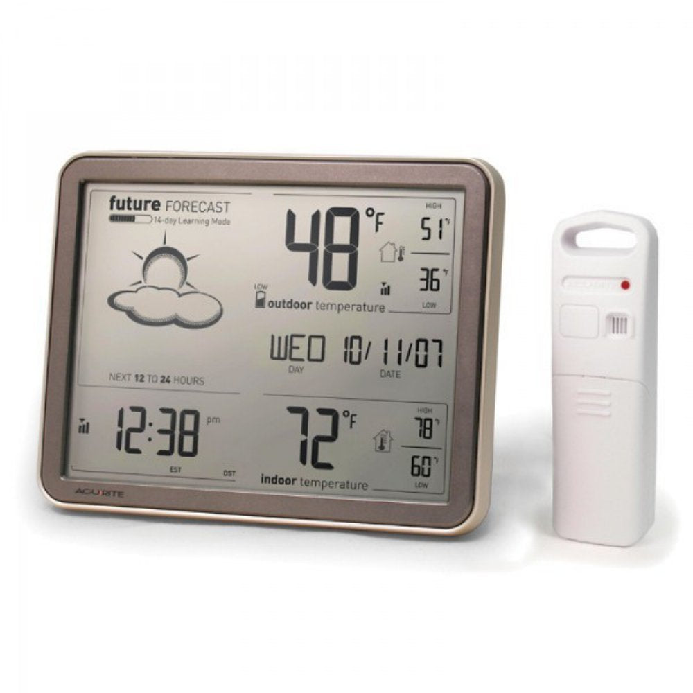 AcuRite 75077A3M self-learning forecast display with hyperlocal temperature trends.
