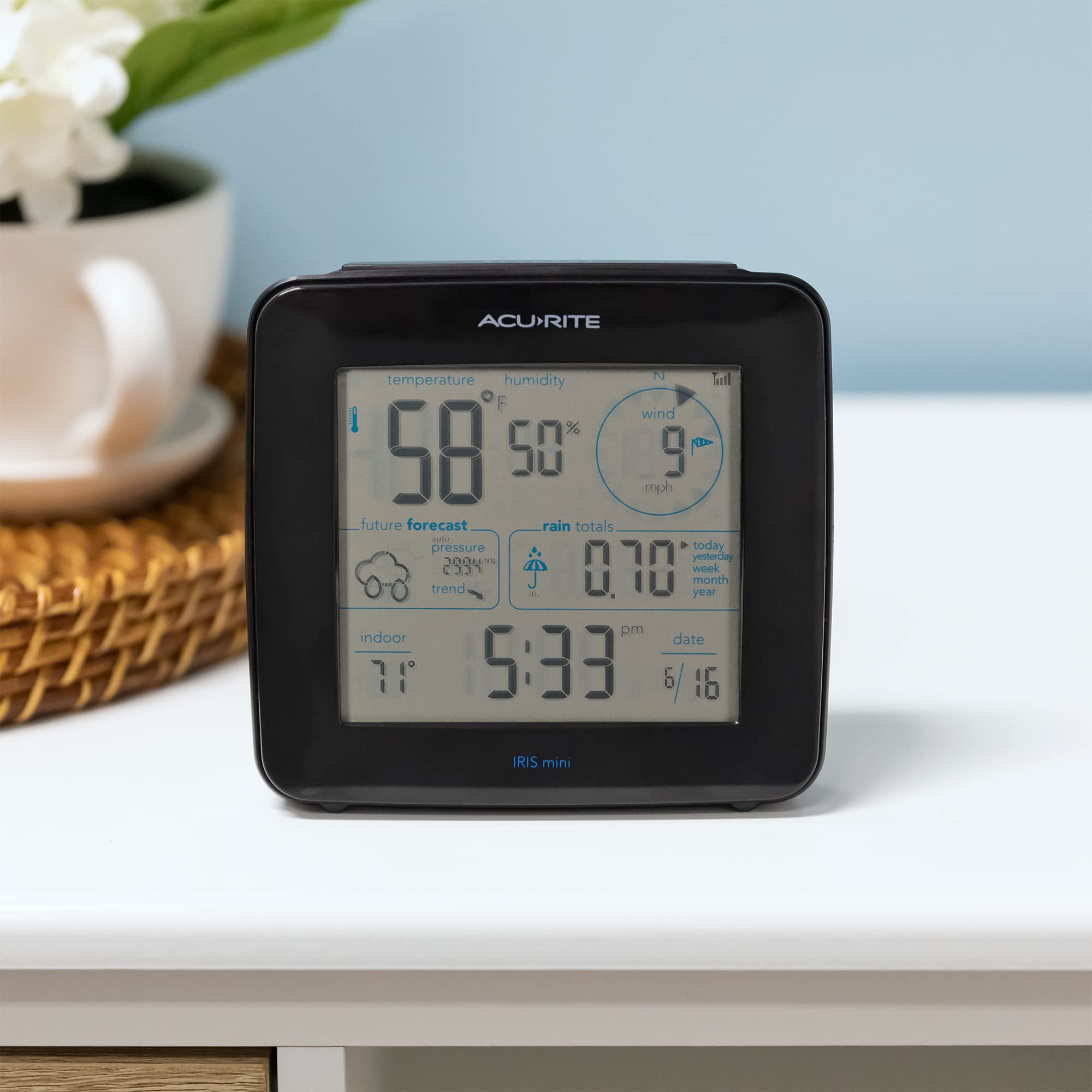 AcuRite Iris barometer trend arrow helps gauge pressure changes