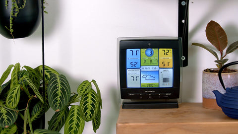 AcuRite Notos 12-hour forecast view helps plan your day