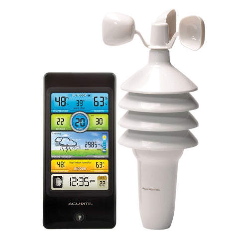 AcuRite Notos full color display shows real-time indoor and outdoor temperature and humidity.