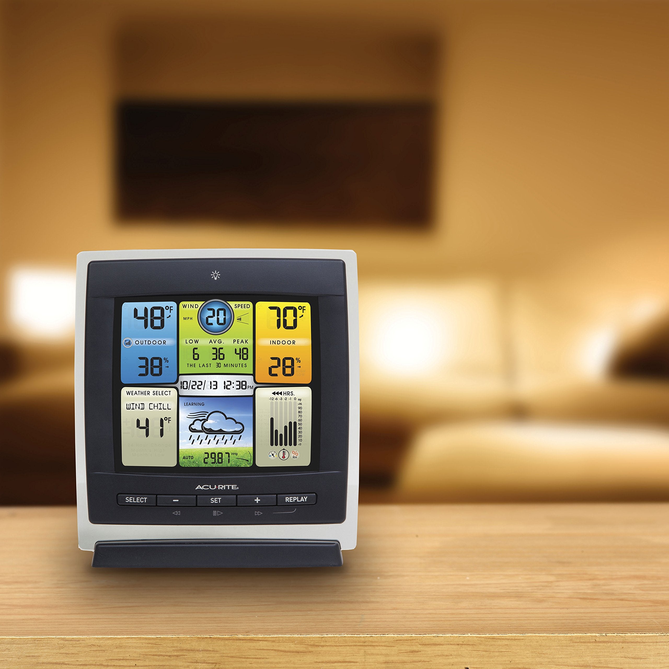 AcuRite Notos shows indoor and outdoor temperature and humidity for home comfort
