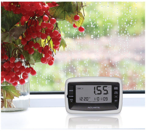 AcuRite rainfall history display shows past rainfall at a glance.