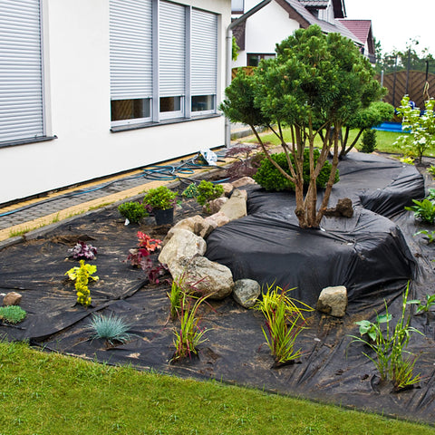 Adroiteet pond liner puncture-resistant surface for durable outdoor use.