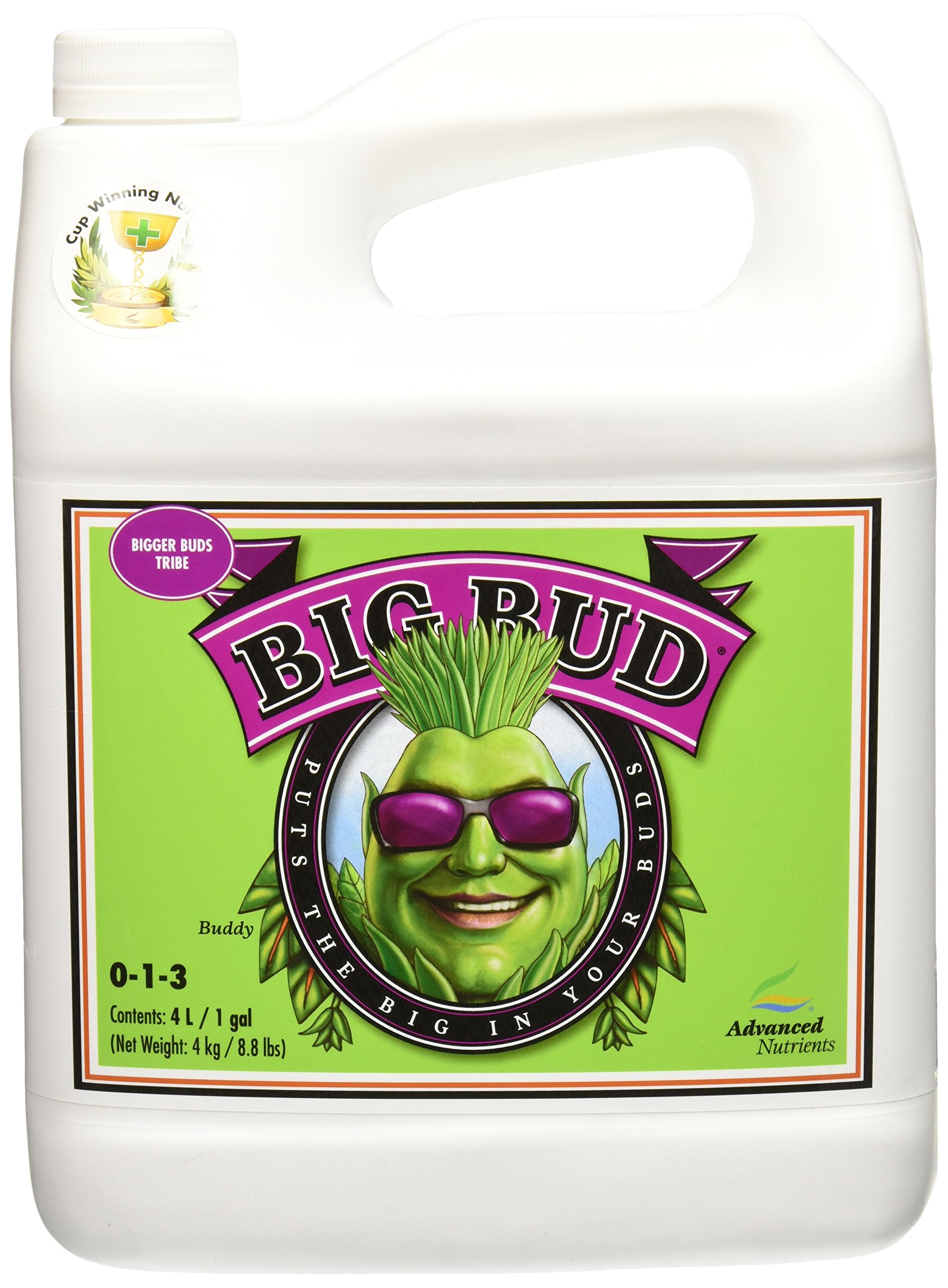 Advanced Nutrients Big Bud bottle pour demonstrates bloom booster action for larger blossoms in grow cycles.