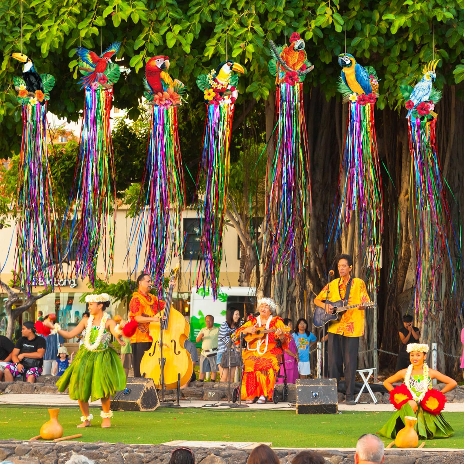Affrolling 8-piece tropical birds set offers versatile event styling.