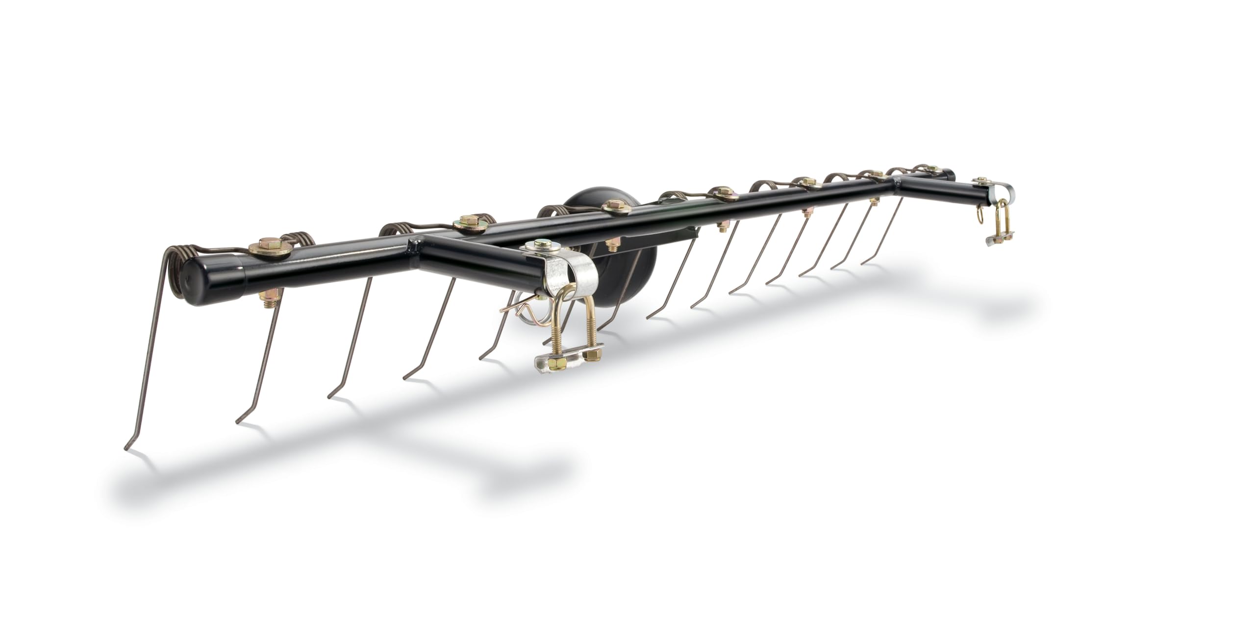 Agri-Fab 45-03433-AMZ dethatcher tines lifting thatch to improve lawn health