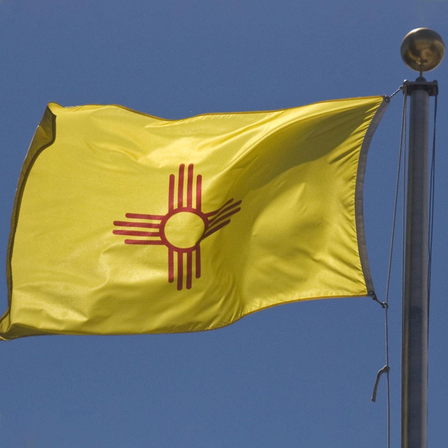 AGUIFLGS four-stitch hem on New Mexico flag for long-lasting strength