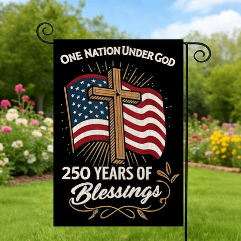AIBOLYNE American flag design burlap flag adds festive curb appeal to yards.