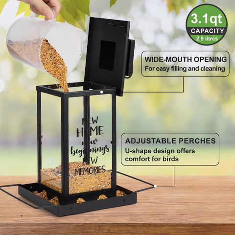 Airrioal Weather-Resistant Feeder stands up to outdoor use.