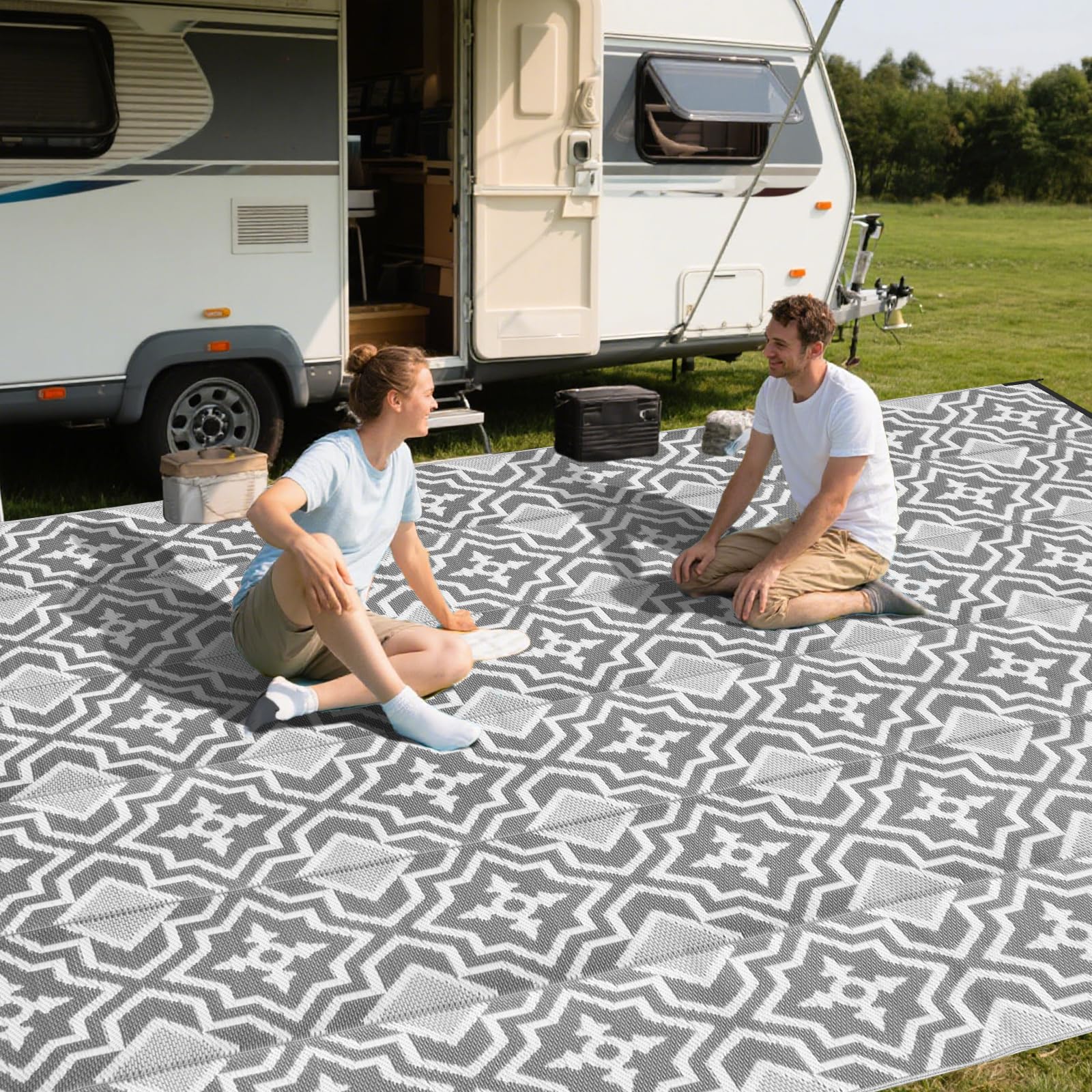 Alfolo portable outdoor mat suitable for patios, porches, and camping