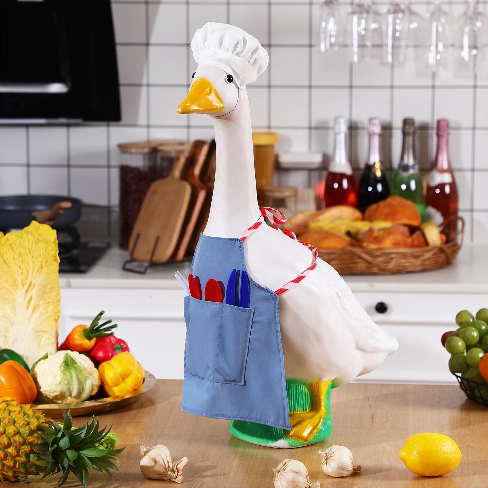 AliceSet goose outfit blue white fabric: weather-ready and vibrant color mix