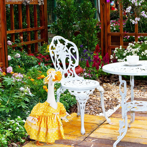 Durable polyester fabric by Aliceset helps outdoor goose décor stay vibrant in the yard.