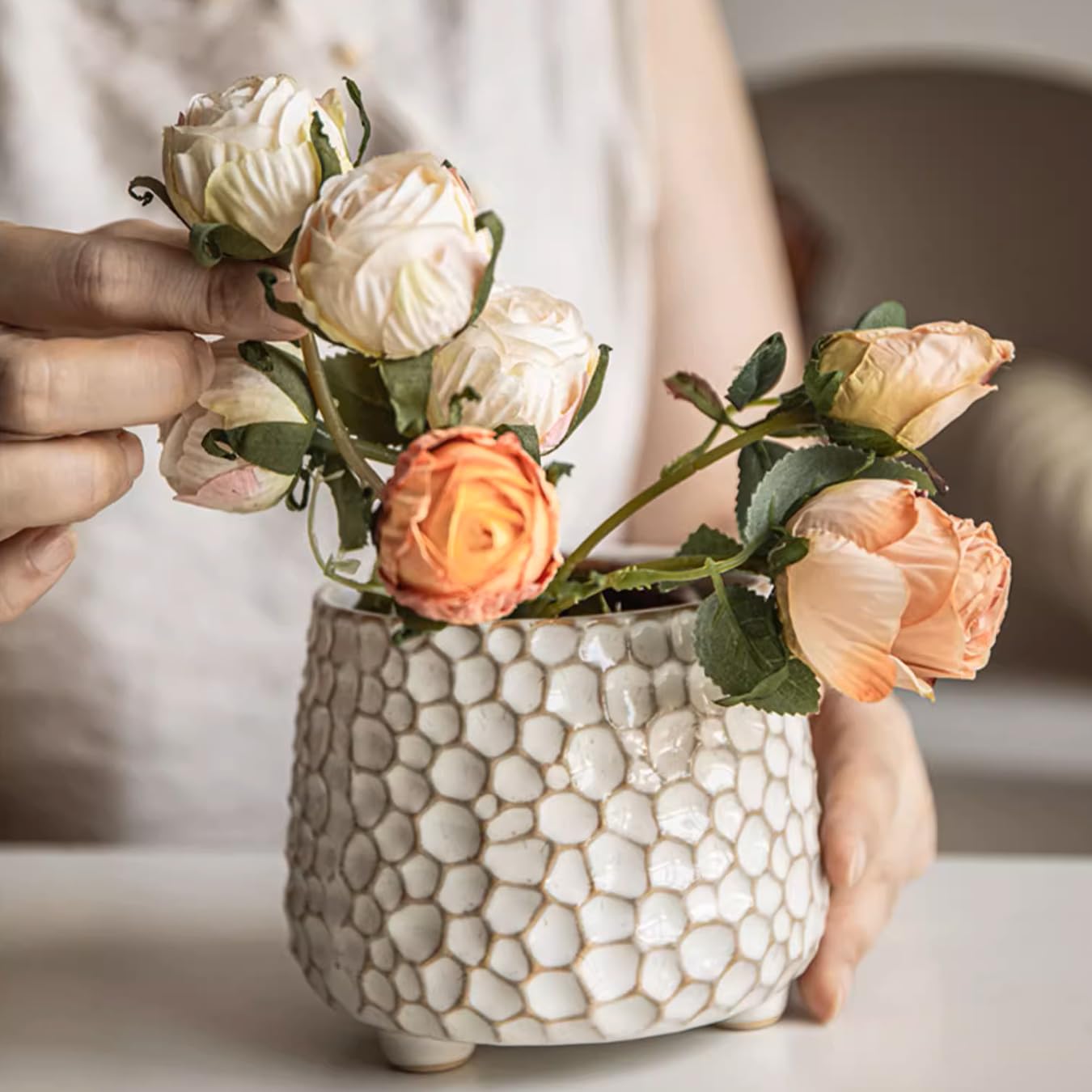 Alikexin desk organizer planter doubles as pen holder for tidy workspace.