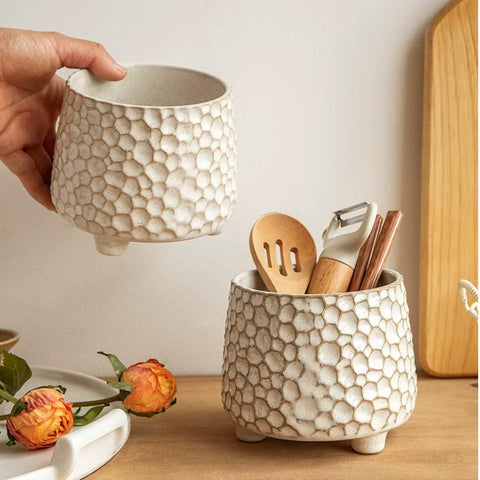 Alikexin versatile planter display for shelf, desk, or kitchen island.