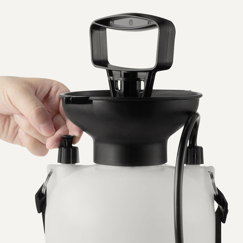 Amazon Basics Garden Sprayer translucent tank enables mess-free filling