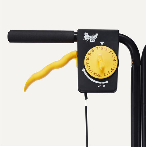 Amazon Basics spreader with multi gear control for precise application on turf