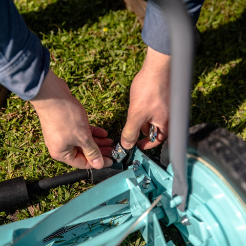 American Lawn Mower Company 1304-14GC quiet, low-noise mowing experience.