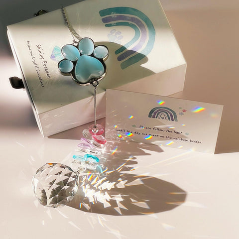 AMETHUARTZ Crystal ball detail shines with clarity to evoke bright memories.