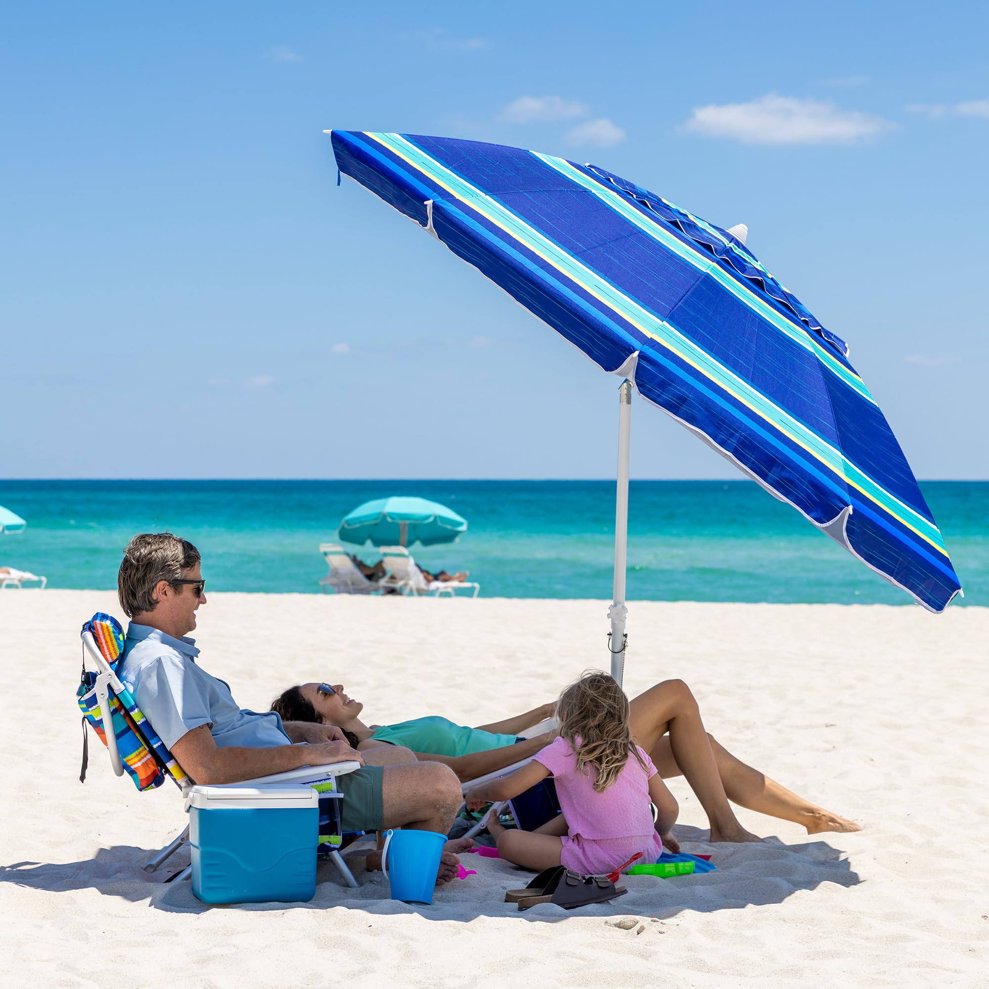 AMMSUN sand anchor keeps the umbrella grounded on sand or hard surfaces.