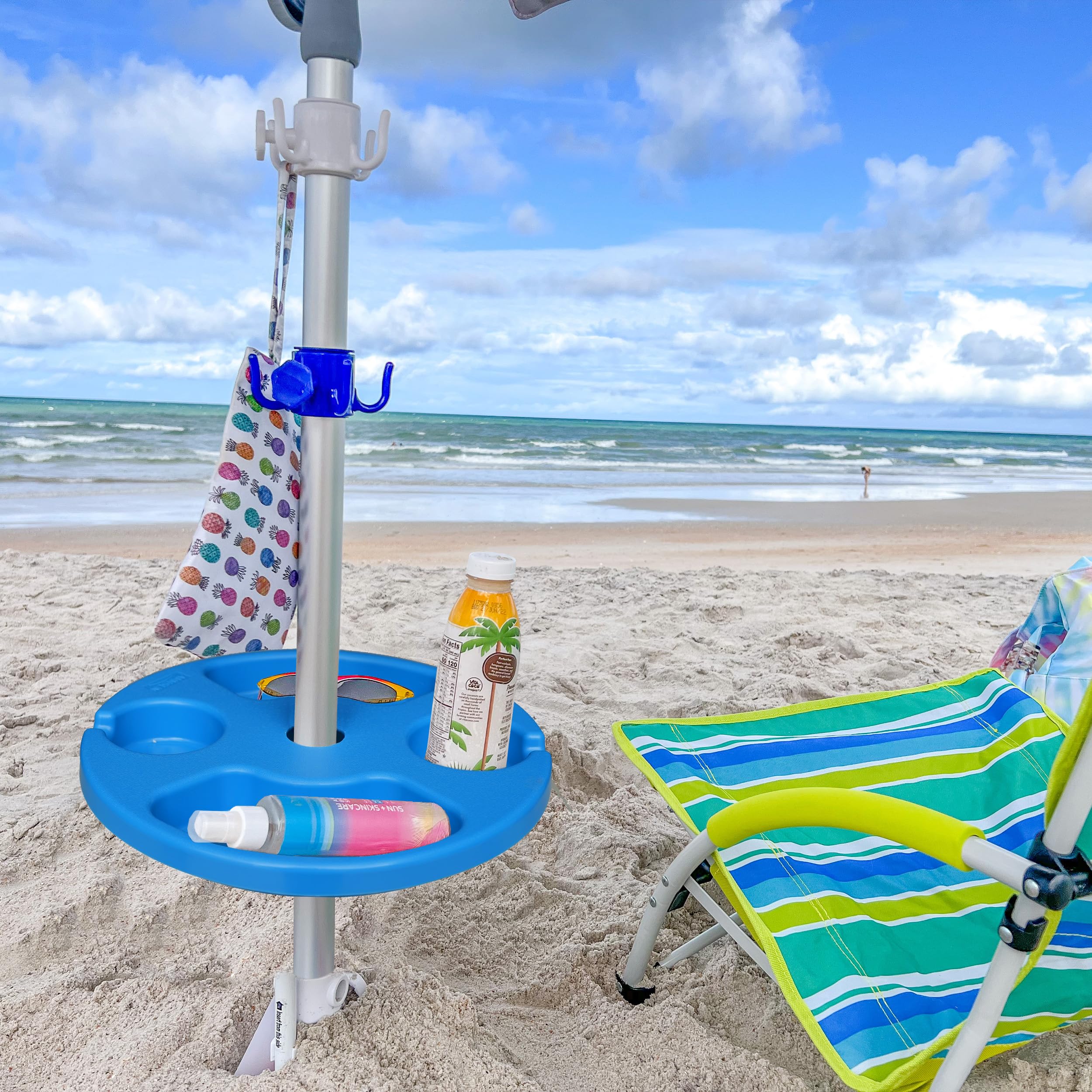 AMMSUN umbrella table with cup holders keeps beverages steady on sunny days.